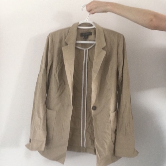 Beige/ tan linen blazer - Picture 2 of 6